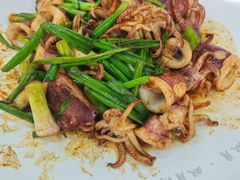 酱爆鱿鱼筒-双月饭店·20年老字号(新村店)