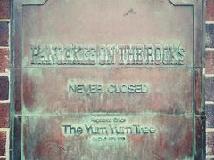 -Pancakes on the rocks(Darling Harbour)