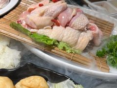 -得意咚瓜·顺德鱼生·冬瓜火锅(深圳首店)