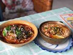 -正宗李家土鸡米线店