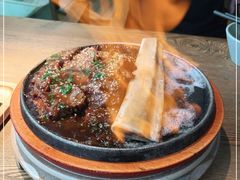 -蜜桃餐厅·伴山(湖滨商业街店)