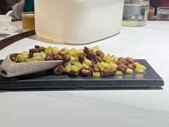 -苹果树下艺术餐厅(宋庄店)