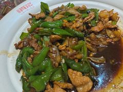 辣椒炒肉-肖记公安牛肉鱼杂馆· 省级非物质文化遗产(仁和路店)
