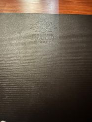 -威思丽高温瑜伽会馆