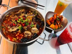 -蓉三少冒烤鸭·四川小吃集(北京首店)