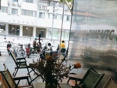 -耶里夏丽·丝路国际新疆菜·清真食品(徐汇南丹东路臻选店)