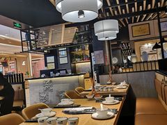 -山城外·非遗酸菜鱼(新都汇融店)