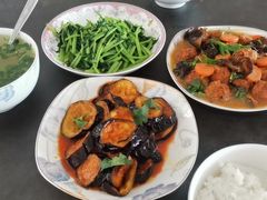 -爱月宝月嫂·育儿嫂