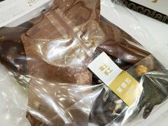 黑榛子巧克力-Laderach 莱德拉(上海环贸iapm店)