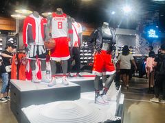 -NIKE武汉品牌体验店