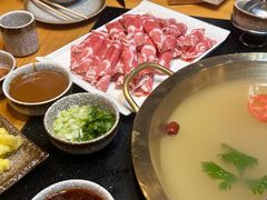 -顶顶汤火牛排火锅·经典铜锅涮肉