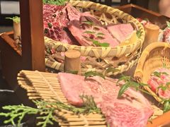 -山川小町·极番烧肉(新地假日广场店)