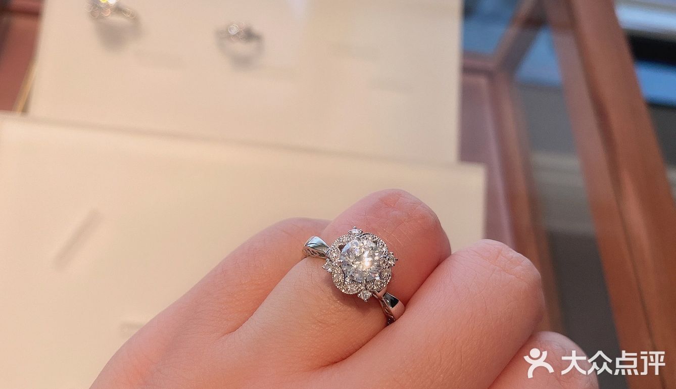 花款钻石戒指💍