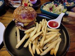 -1886德国汽车餐厅(外滩中央店)