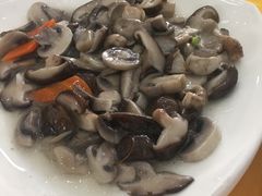 -侬佳蒸菜馆(听潮店)