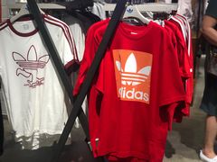 -adidas(滔搏朝阳大悦城店)