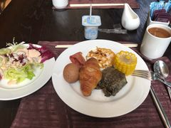 -广州汇华希尔顿逸林酒店