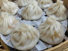 -莱莱小笼·乔艾