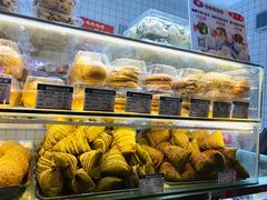 -白玉兰食品甜凤店(合生汇店)