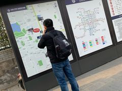 -北京大学东门(地铁站)