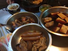 -松树干拌面店