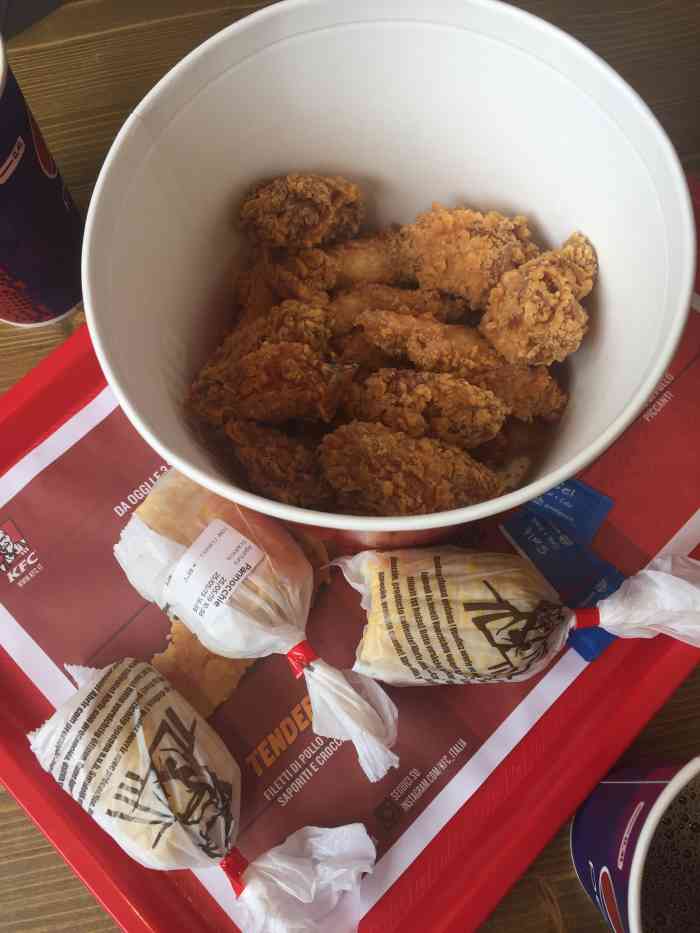 肯德基-"今天来吃全家桶,老外还是喜欢麦当劳的多,."-大众点评移动版