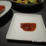 这家京菜店的烤鸭也太好吃了吧