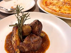 炭烤猪颈梅肉搭苹果-BONAZZA 意大利餐厅