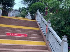 -楠柏弯休闲山庄(梨花溪店)