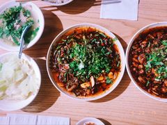 -杨三孃跷脚牛肉(中粮鸿云悦街店)