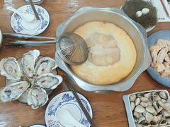 -老何家后安粉·糟粕醋海鲜火锅(三亚湾椰梦长廊店)
