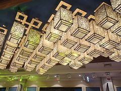 -顺峰(农展馆店)