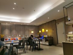 -如家精选酒店(上海张江广兰路地铁站店)