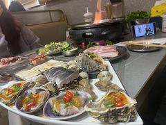 -围炉肉舍•炭烤活鳗•丹东海鲜烤肉(步行街店)