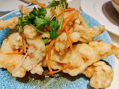 -老码头黑皮肘子锅包肉熏酱水饺(文政街店)