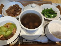 -臻儿屿月子会所(茶山店)