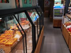 面包甜点陈列柜-仟吉(南湖店)