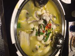 -严厨老坛酸菜鱼(吴江万宝店)