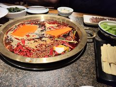 -小天鹅火锅·一线江景洪鼎旗舰店(洪崖洞店)