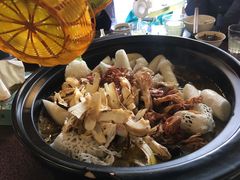 -菌海森林·非遗野生菌火锅(西山区滇池路摩根道店)