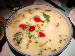 鹿桃酸菜鱼-大树餐厅(益田假日店)