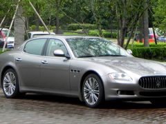 门口拍的车车-平湖九龙山庄园圣马可酒店