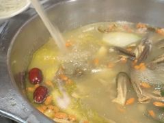 -光头药膳鸡(莱茵小镇店)