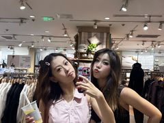 -宝龙城(杭州滨江店)