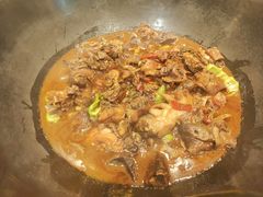 -挂旗柴锅鸡(蚌山区嘉年华店)
