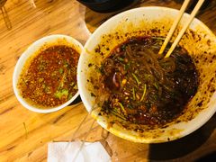 -万记麻辣烫国展总店