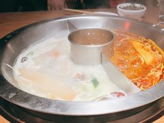 -佬土鹅肠火锅(解放路店)