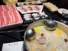 -鲜入唯煮·港式海鲜牛肉火锅(金宝街店)