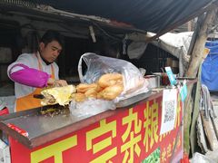 门面-正宗杂粮煎饼香软鸡蛋饼