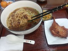 -百年老字号·观振兴蟹黄面·三虾面·苏式面(观前街富仁坊巷店)